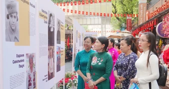 Xây dựng chuẩn mực con người trong giai đoạn mới