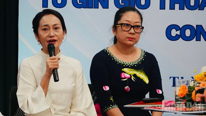 Xây dựng hệ giá trị con người Thành phố Hồ Chí Minh trong tình hình mới Xây dựng hệ giá trị con người Thành phố Hồ Chí Minh trong tình hình mới