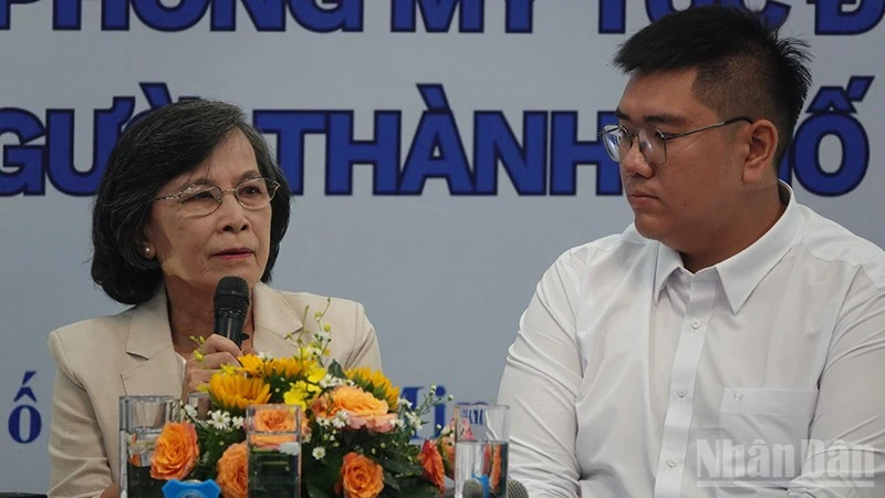 Xây dựng hệ giá trị con người Thành phố Hồ Chí Minh trong tình hình mới Xây dựng hệ giá trị con người Thành phố Hồ Chí Minh trong tình hình mới