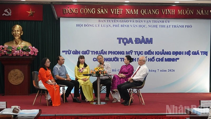 Xây dựng hệ giá trị con người Thành phố Hồ Chí Minh trong tình hình mới Xây dựng hệ giá trị con người Thành phố Hồ Chí Minh trong tình hình mới