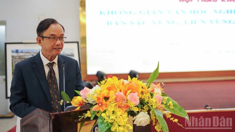 Xây dựng mạng lưới liên kết văn học-nghệ thuật giữa các địa phương miền trung-Tây Nguyên Xây dựng mạng lưới liên kết văn học-nghệ thuật giữa các địa phương miền trung-Tây Nguyên
