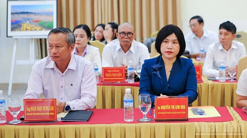 Xây dựng mạng lưới liên kết văn học-nghệ thuật giữa các địa phương miền trung-Tây Nguyên Xây dựng mạng lưới liên kết văn học-nghệ thuật giữa các địa phương miền trung-Tây Nguyên