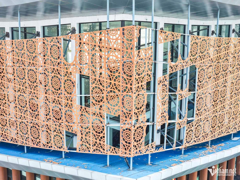 Xót xa nhà hát 241 tỷ đồng ở Bắc Ninh xuống cấp sau hơn 6 năm sử dụng