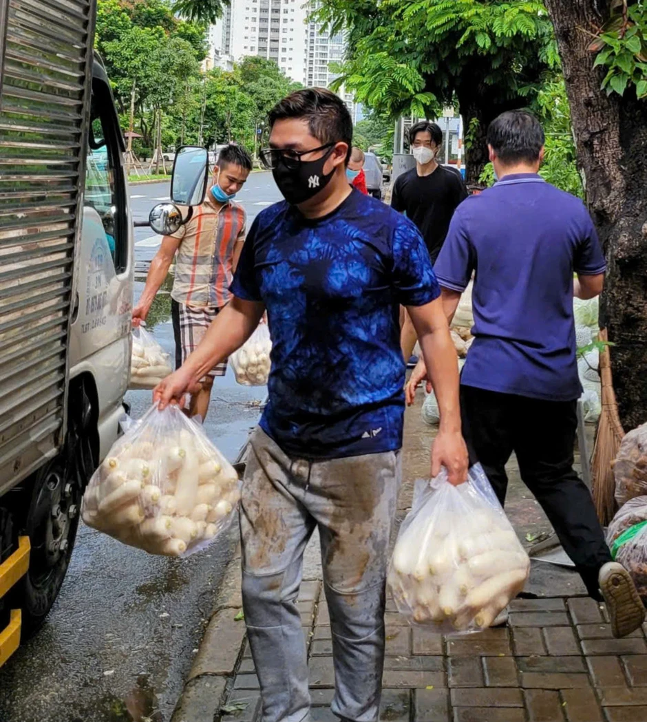 “Tài sản” lớn nhất vị doanh nhân dành cho con trai tại lễ cưới cổ tích “Tài sản” lớn nhất vị doanh nhân dành cho con trai tại lễ cưới cổ tích