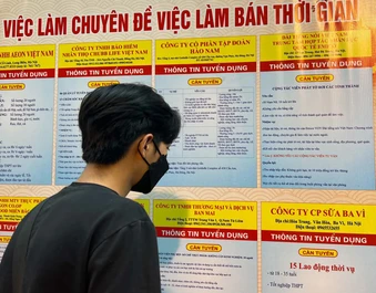 Áp lực xã hội khi có hàng triệu thanh niên 'ba không'
