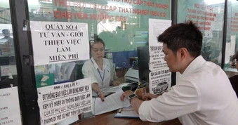Báo Dân trí tổ chức tọa đàm về chế độ hỗ trợ lao động mất việc