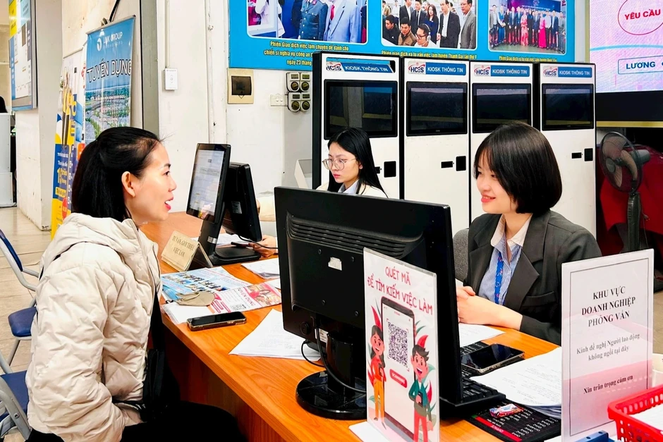 Báo Dân trí tổ chức tọa đàm về chính sách bảo hiểm thất nghiệp mới năm 2026 Báo Dân trí tổ chức tọa đàm về chính sách bảo hiểm thất nghiệp mới năm 2026