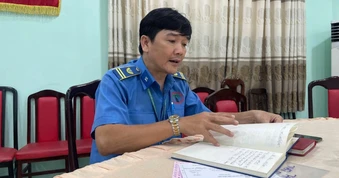 Bảo vệ bệnh viện bất ngờ thành “sao” với lời cảnh báo lừa đảo