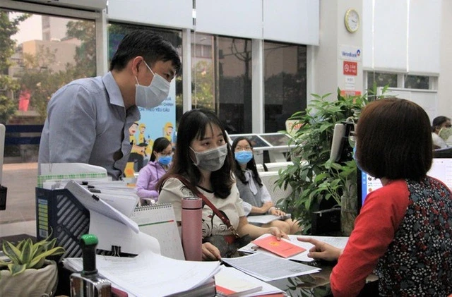 Bộ Nội vụ hướng dẫn về trường hợp phải hoàn trả tiền trợ cấp sau tinh giản biên chế Bộ Nội vụ hướng dẫn về trường hợp phải hoàn trả tiền trợ cấp sau tinh giản biên chế