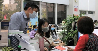 Bộ Nội vụ hướng dẫn về trường hợp phải hoàn trả tiền trợ cấp sau tinh giản biên chế