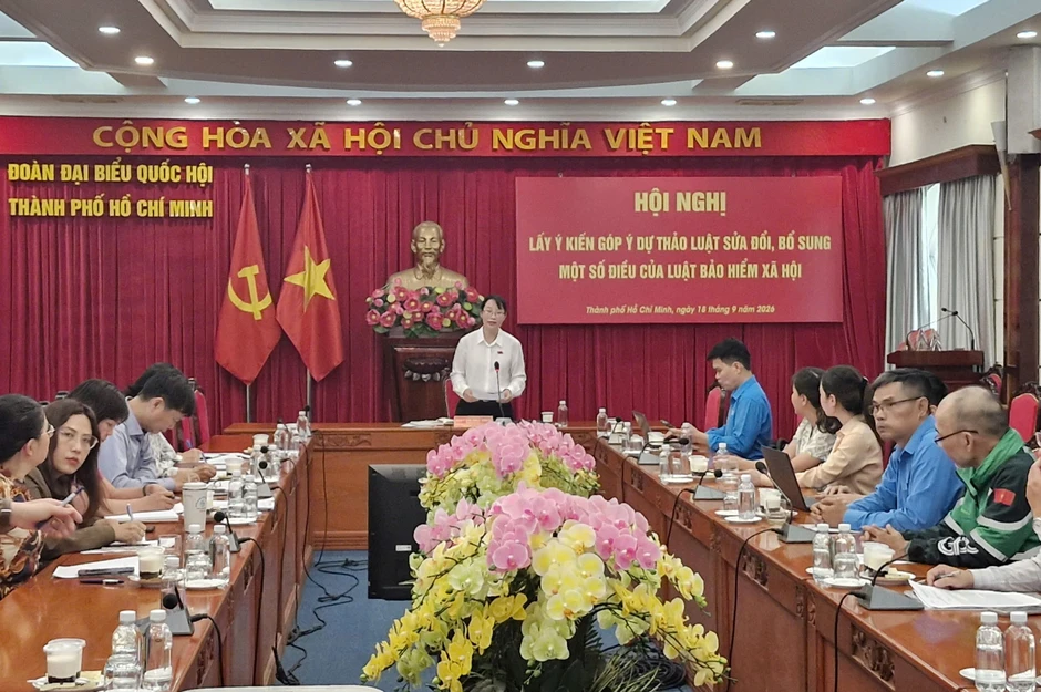 Cần quy định lái xe công nghệ tham gia bảo hiểm xã hội bắt buộc Cần quy định lái xe công nghệ tham gia bảo hiểm xã hội bắt buộc