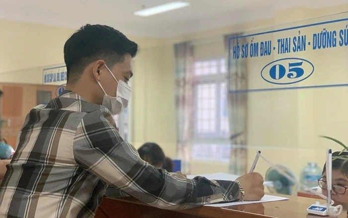 Cắt giảm nhiều giấy tờ khi làm thủ tục hưởng chế độ BHXH Cắt giảm nhiều giấy tờ khi làm thủ tục hưởng chế độ BHXH