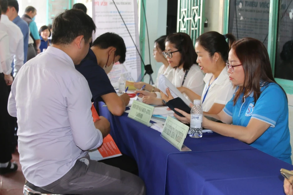 Chưa đến tuổi nghỉ hưu, vì sao không được hưởng trợ cấp thất nghiệp? Chưa đến tuổi nghỉ hưu, vì sao không được hưởng trợ cấp thất nghiệp?