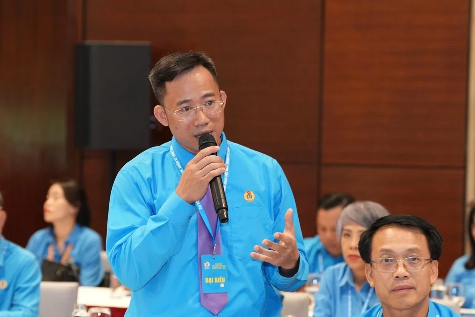 Công nhân mày mò nghiên cứu sản phẩm trong 3 tháng, làm lợi 12 tỷ đồng Công nhân mày mò nghiên cứu sản phẩm trong 3 tháng, làm lợi 12 tỷ đồng
