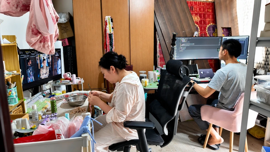 Cựu kỹ sư AI bỏ việc hàng nghìn đô về sống ở lán tầng thượng để tự do Cựu kỹ sư AI bỏ việc hàng nghìn đô về sống ở lán tầng thượng để tự do