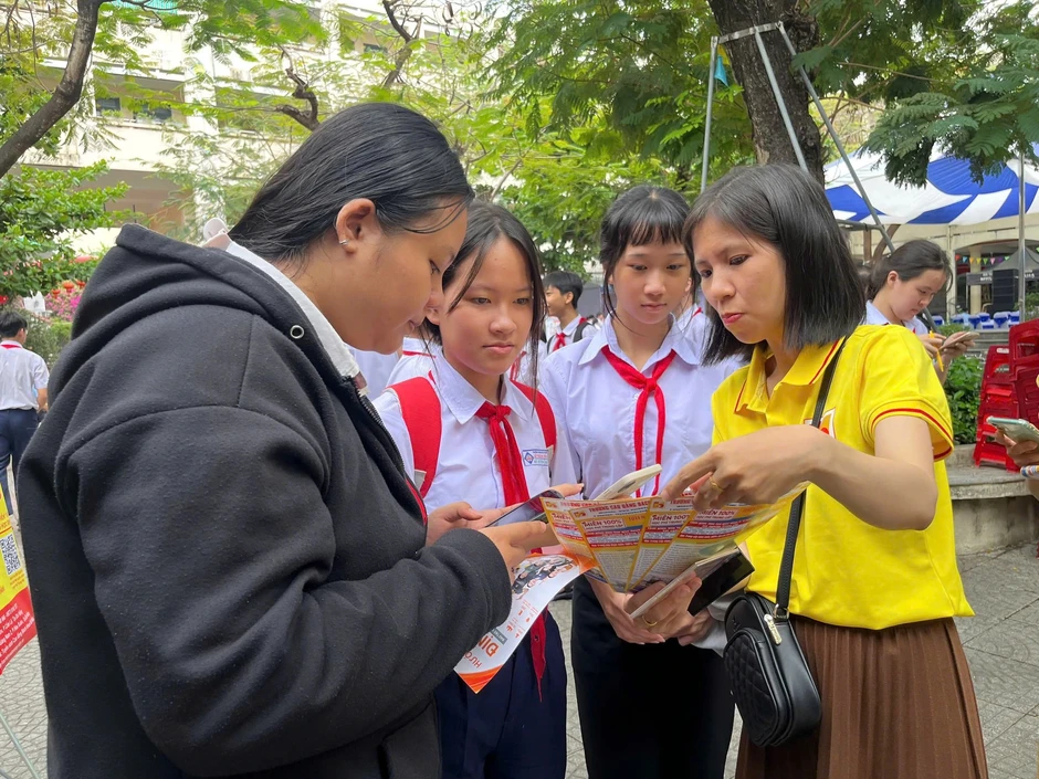Đà Nẵng: Hướng nghiệp từ sớm, mở sinh kế mới cho lao động sau 'dẹp' vỉa hè Đà Nẵng: Hướng nghiệp từ sớm, mở sinh kế mới cho lao động sau 'dẹp' vỉa hè