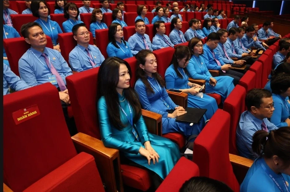 Đề xuất giảm giờ làm, chống kiệt sức tại nơi làm việc trong kỷ nguyên AI Đề xuất giảm giờ làm, chống kiệt sức tại nơi làm việc trong kỷ nguyên AI