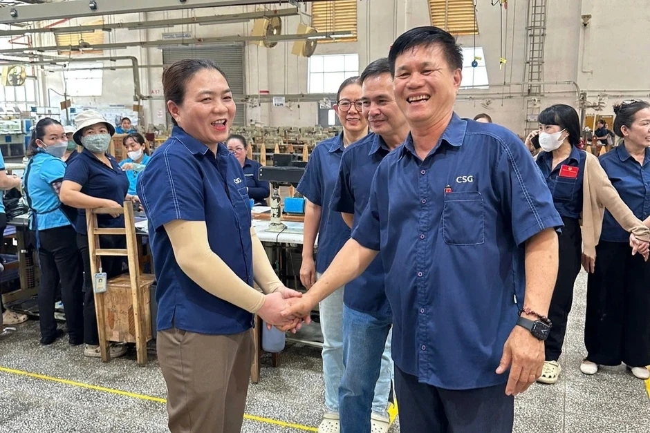 Doanh nghiệp tăng lương, thưởng khích lệ người lao động làm việc sau Tết Doanh nghiệp tăng lương, thưởng khích lệ người lao động làm việc sau Tết