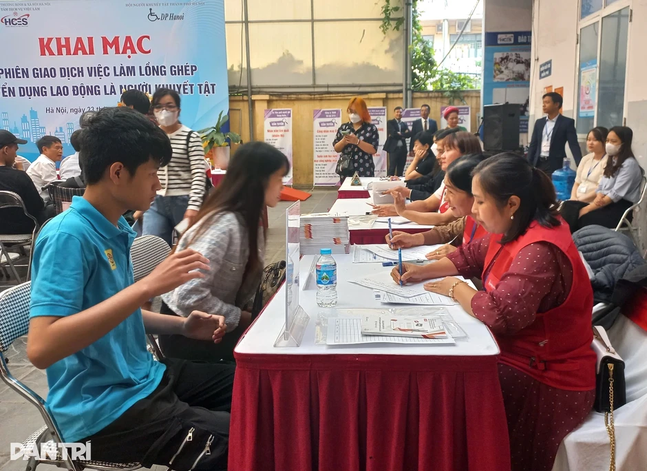 Giảm mức đóng bảo hiểm thất nghiệp về 0% khi sử dụng lao động khuyết tật Giảm mức đóng bảo hiểm thất nghiệp về 0% khi sử dụng lao động khuyết tật