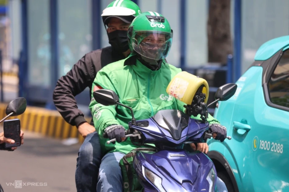 Hơn thập kỷ tài xế công nghệ 'mắc kẹt trong vỏ bọc đối tác' Hơn thập kỷ tài xế công nghệ 'mắc kẹt trong vỏ bọc đối tác'