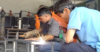 Hướng thí điểm tổ chức “đặc khu phát triển nhân lực”