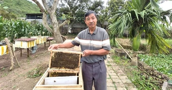 Khởi nghiệp với hơn 1 triệu đồng, lão nông lan tỏa mô hình làm giàu