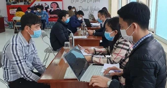 Lao động thời vụ lần đầu có "lá chắn" khi mất việc