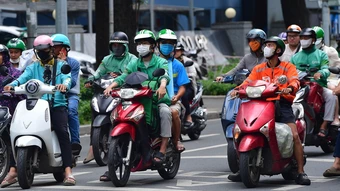 Lấp khoảng trống an sinh cho hàng trăm nghìn tài xế công nghệ
