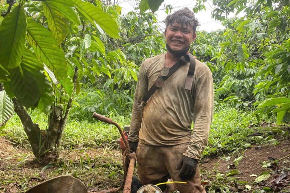 Lên mạng tìm việc, chàng trai khuyết tật đón nhận "mưa" lời mời Lên mạng tìm việc, chàng trai khuyết tật đón nhận "mưa" lời mời
