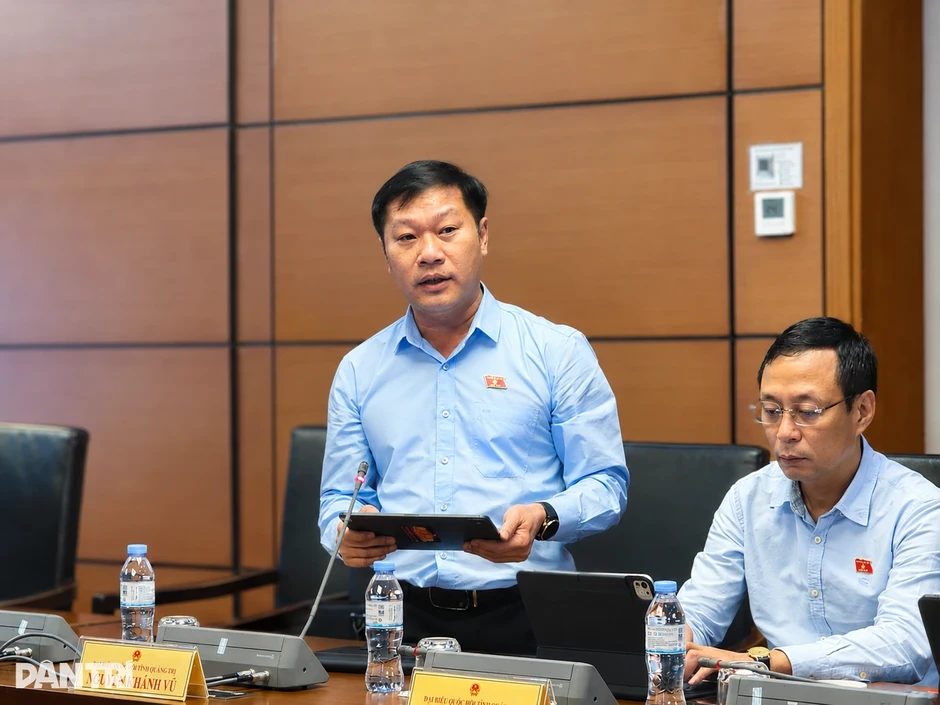 Lo môi giới “chui” nở rộ nếu cấm việc ủy quyền tuyển lao động xuất ngoại
