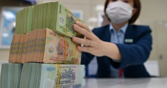 Loạt giám đốc ngân hàng có lương chạm mức 380 triệu đồng