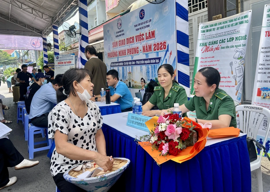 Lương công nhân lên đến 33 triệu đồng/tháng tại sàn việc làm phường Minh Phụng Lương công nhân lên đến 33 triệu đồng/tháng tại sàn việc làm phường Minh Phụng