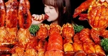 Mặt trái nghề "mukbang": Đánh đổi sức khỏe để nuôi lượt xem