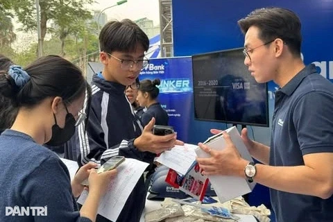 Mong muốn lương trên 20 triệu đồng chiếm 8%: Thu nhập mức nào được chú ý? Mong muốn lương trên 20 triệu đồng chiếm 8%: Thu nhập mức nào được chú ý?