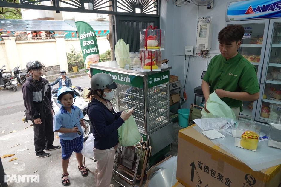 Ngày xôm nhất năm mà chủ lò “vàng ngọt” cắn răng ngưng nhận khách Ngày xôm nhất năm mà chủ lò “vàng ngọt” cắn răng ngưng nhận khách