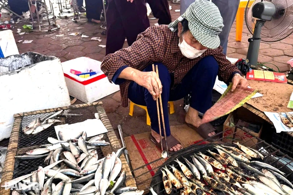 Nghề canh lửa cạnh ngôi đền thiêng cho thu nhập tiền triệu mỗi ngày Nghề canh lửa cạnh ngôi đền thiêng cho thu nhập tiền triệu mỗi ngày