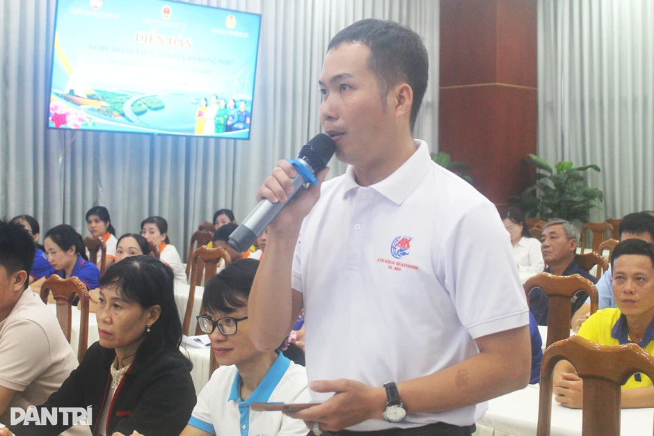 Người lao động chất vấn lãnh đạo tỉnh vì bị doanh nghiệp chậm trả lương