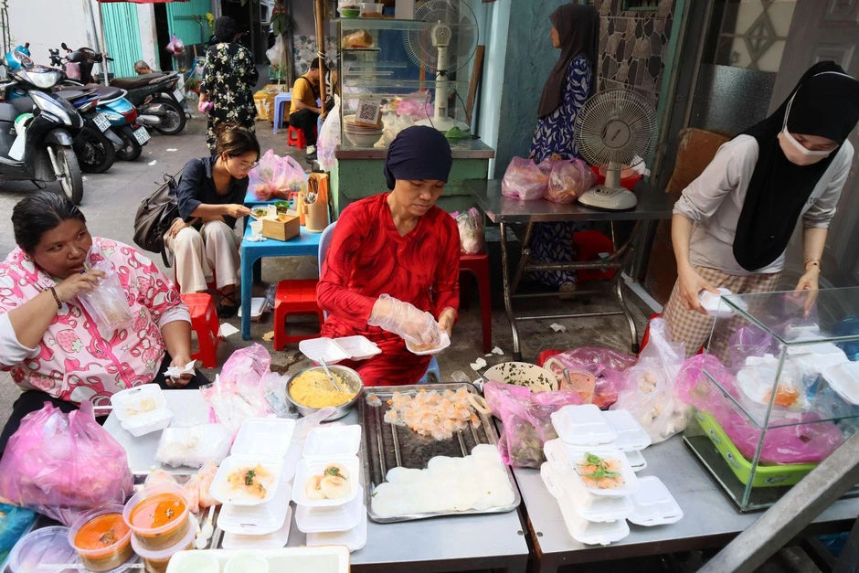 Người ở xóm không rượu, bia kiếm doanh thu gấp đôi nhờ tháng nhịn ăn