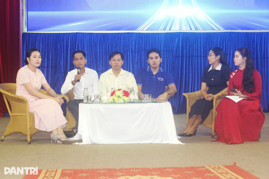 Người trẻ khởi nghiệp, đau đầu tự hỏi "đi sau, làm sao thành công?” Người trẻ khởi nghiệp, đau đầu tự hỏi "đi sau, làm sao thành công?”