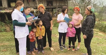 Nhân viên y tế thôn, tổ dân phố được hỗ trợ đặc thù hằng tháng