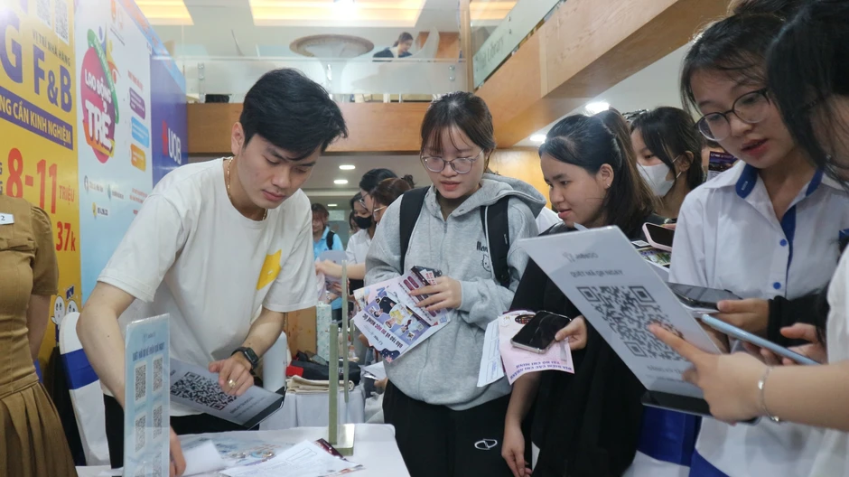 Nhiều công việc có thu nhập từ 15 - 30 triệu đồng/tháng đang cần tuyển Nhiều công việc có thu nhập từ 15 - 30 triệu đồng/tháng đang cần tuyển