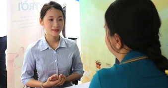 Nhiều việc làm đang cần tuyển gấp, mức lương khởi điểm từ 10-18 triệu đồng/tháng