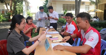 Nhiều việc làm lương cao, có vị trí 41 triệu đồng/tháng cần tuyển gấp