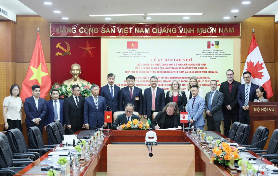 Nhu cầu tiếp nhận hàng chục nghìn lao động kỹ thuật sang Canada làm việc Nhu cầu tiếp nhận hàng chục nghìn lao động kỹ thuật sang Canada làm việc