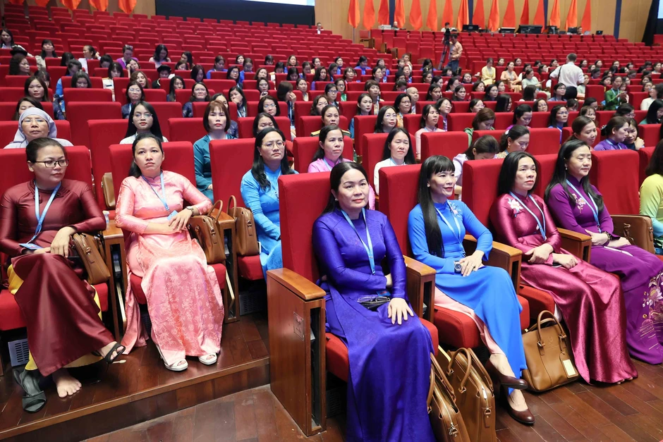 Phát triển nhân lực nữ chất lượng cao là yêu cầu chiến lược của quốc gia