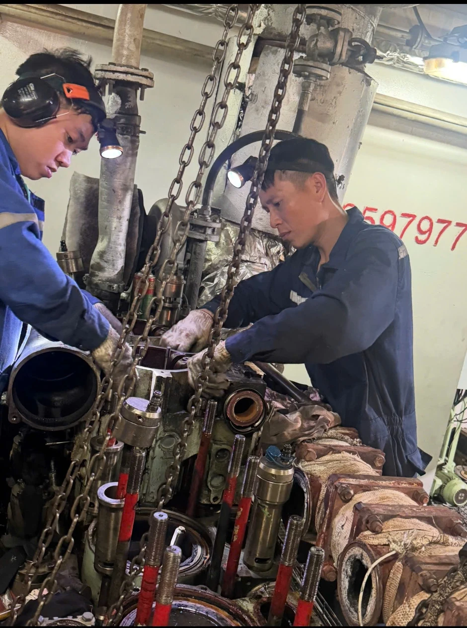 Sĩ quan tàu biển lương 67 triệu đồng, giữa biển không biết "tiền để làm gì" Sĩ quan tàu biển lương 67 triệu đồng, giữa biển không biết "tiền để làm gì"