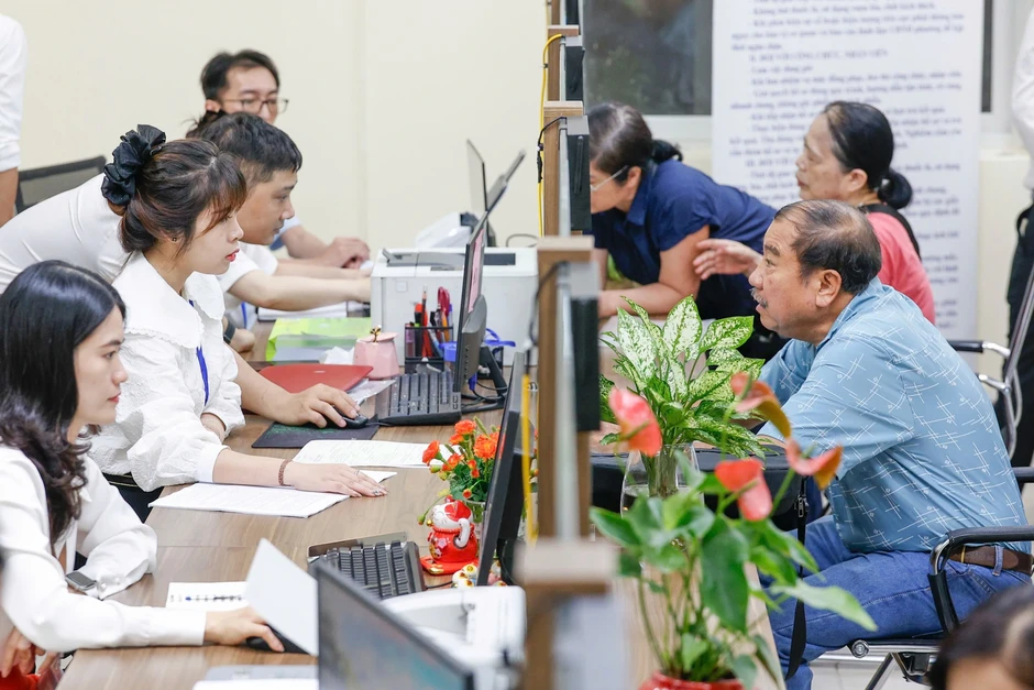 Tăng lương cơ sở 2,53 hay 2,7 triệu đồng/tháng, mức nào hợp lý? Tăng lương cơ sở 2,53 hay 2,7 triệu đồng/tháng, mức nào hợp lý?