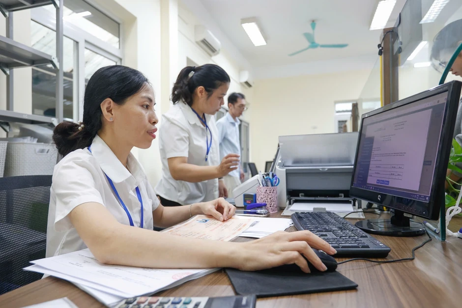Tiếp nhận người hoạt động không chuyên trách cấp xã vào công chức Tiếp nhận người hoạt động không chuyên trách cấp xã vào công chức