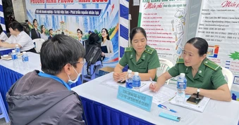 TP.HCM tuyển dụng nhiều lao động phổ thông, có vị trí lương hơn 40 triệu đồng/tháng