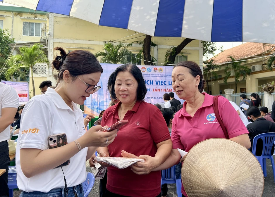 TP.HCM: Việc làm lao động phổ thông lương đến 15 triệu đồng/tháng có thể đi làm ngay TP.HCM: Việc làm lao động phổ thông lương đến 15 triệu đồng/tháng có thể đi làm ngay